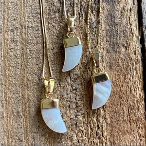 Mother of Pearl Necklace Horn Carved Shell BOHO Gold